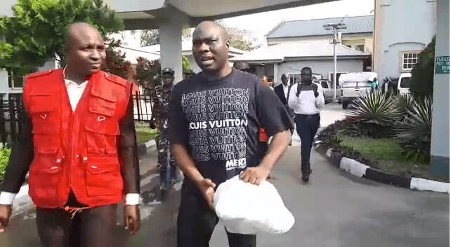 Mompha arrives court