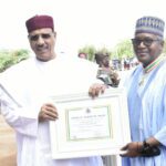 L-R, President deLa Repulique of Niger, S.E.M.Mohamed Bazoum, President/Chief Executive, Dangote Industries Ltd, Aliko Dangote, With the Award of Order Du Merite Du Niger, Operateur Economique et Philanthropy Dr Commandeur ,, In Niger Republic On Wednesday 3rd August 2022