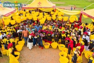 Participants of the workshop with various gifts received from Nestlé Professional.