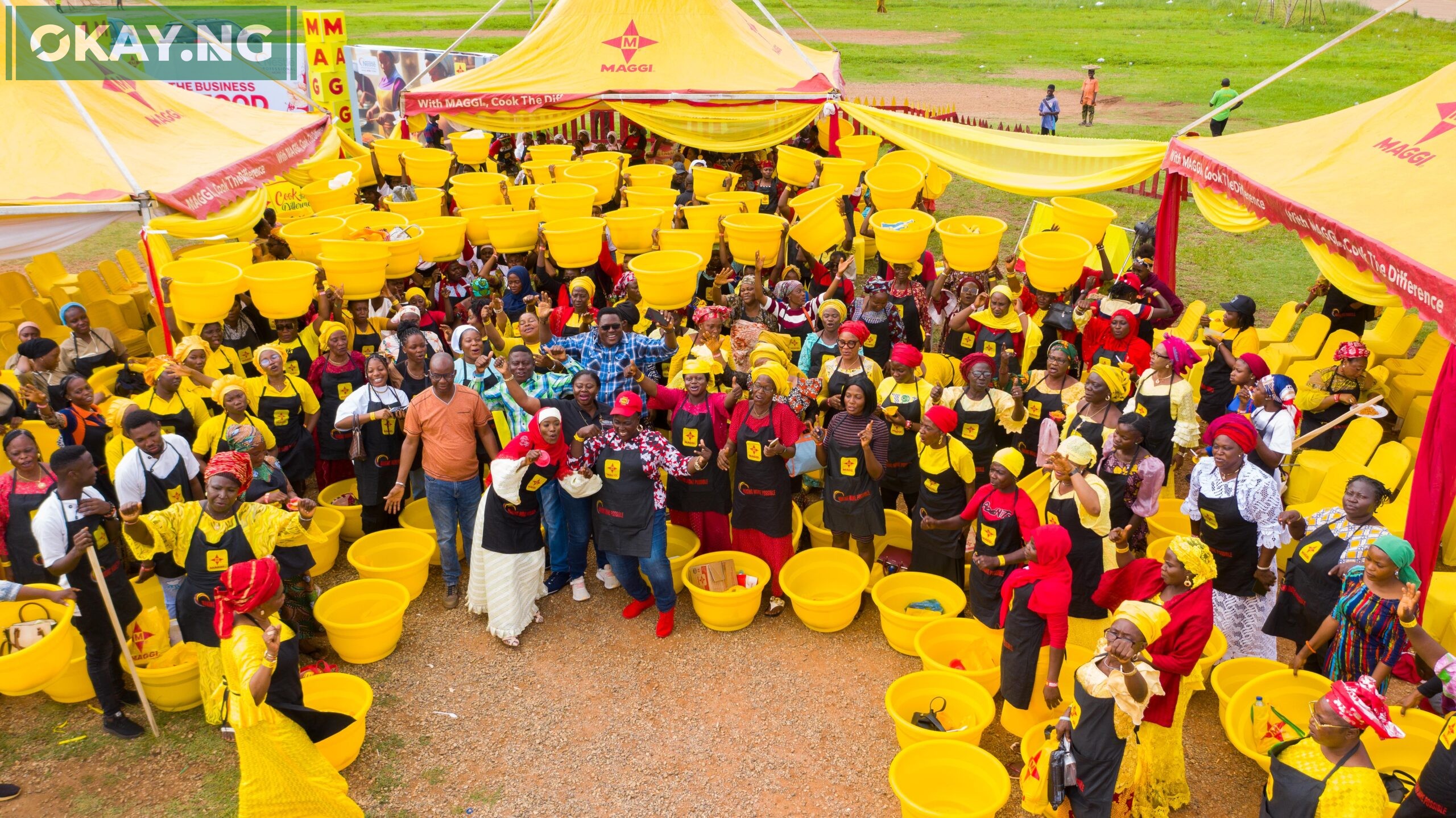 Participants of the workshop with various gifts received from Nestlé Professional.