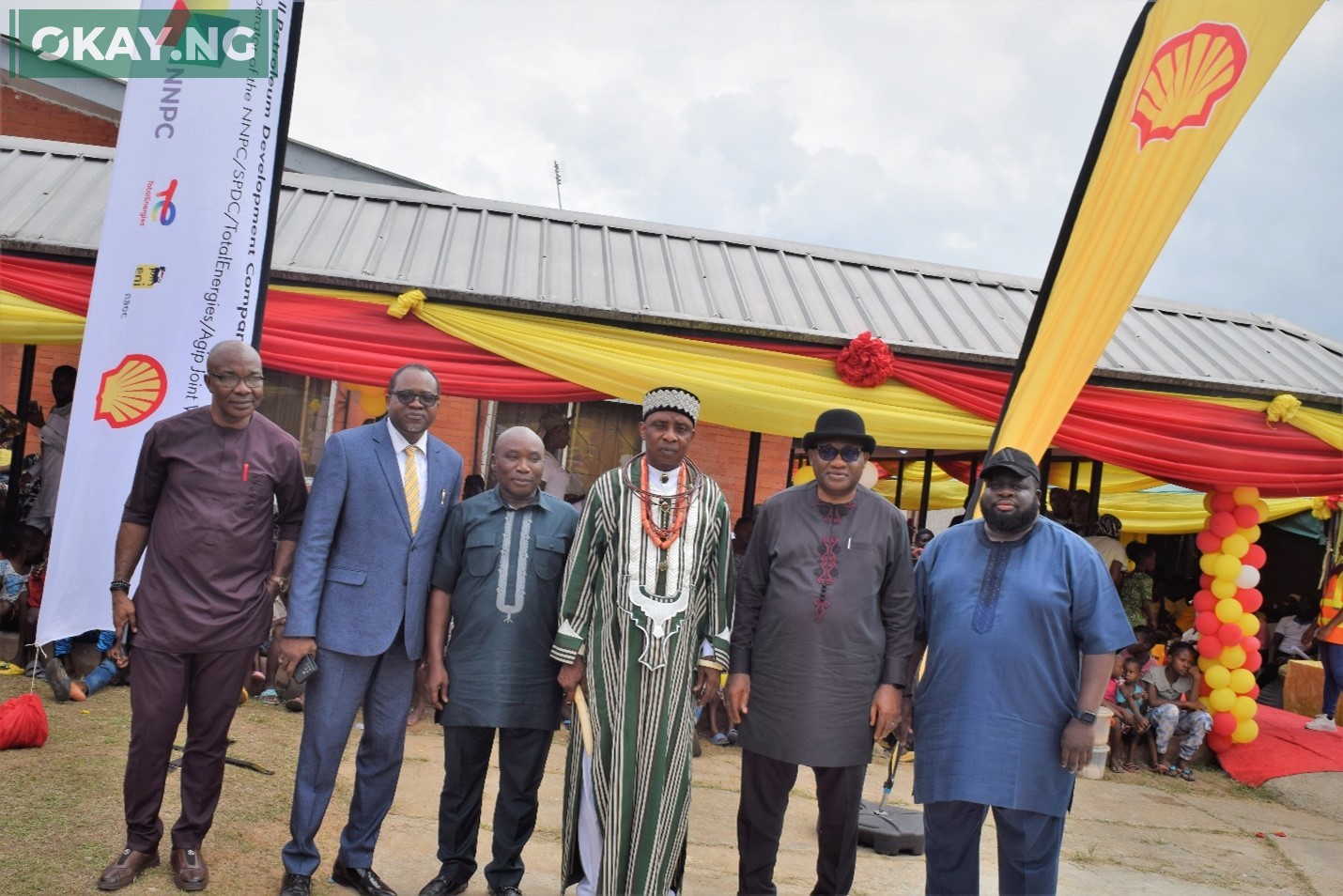 L -R: Head of Government Relations, The Shell Petroleum Development Company of Nigeria (SPDC), Meshack Asomba; SPDC's Community Health Manager, Dr. Akinwumi Fajola; Chief Medical Director, Rivers State Hospital Management Board, Dr. Bright Ogbonda; traditional head of Edagberi, His Royal Highness Sunny Ubele; SPDC's Corporate Relations Manager, Evans Krukrubo; and the Production Unit Manager, Oluseyi Adeleke, at the reopening of the Edagberi Cottage Hospital in Ahoada West Local Government area of Rivers State on July 27, 2023.