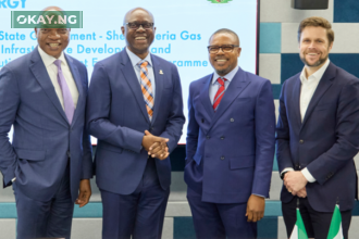 Managing Director, The Shell Petroleum Development Company of Nigeria Ltd. and Country Chair, Shell Companies in Nigeria, Osagie Okunbor; Oyo State Governor, Seyi Makinde; Managing Director, Shell Nigeria Gas, Ralph Gbobo, and Vice President , Shell Energy Trading EU & Africa, Bob Kijkuit, at the signing of a gas agreement between SNG and Oyo State Government to develop a gas supply and distribution infrastructure in the state… held at the Shell Group headquarters in London