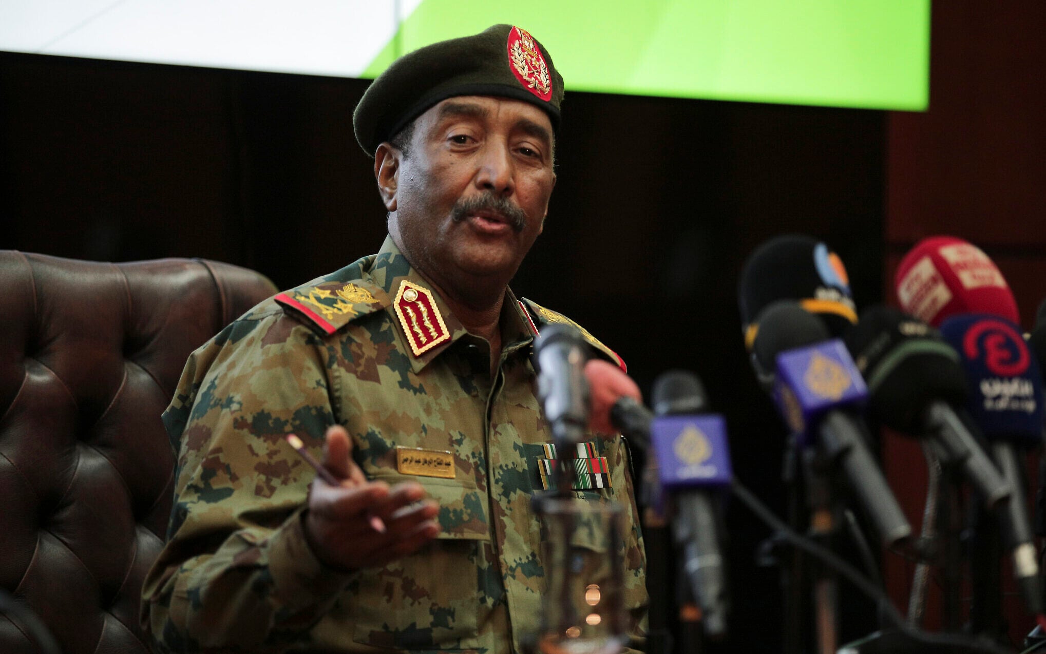 Sudan s Government Returns To Khartoum After Three Years Of Exile 