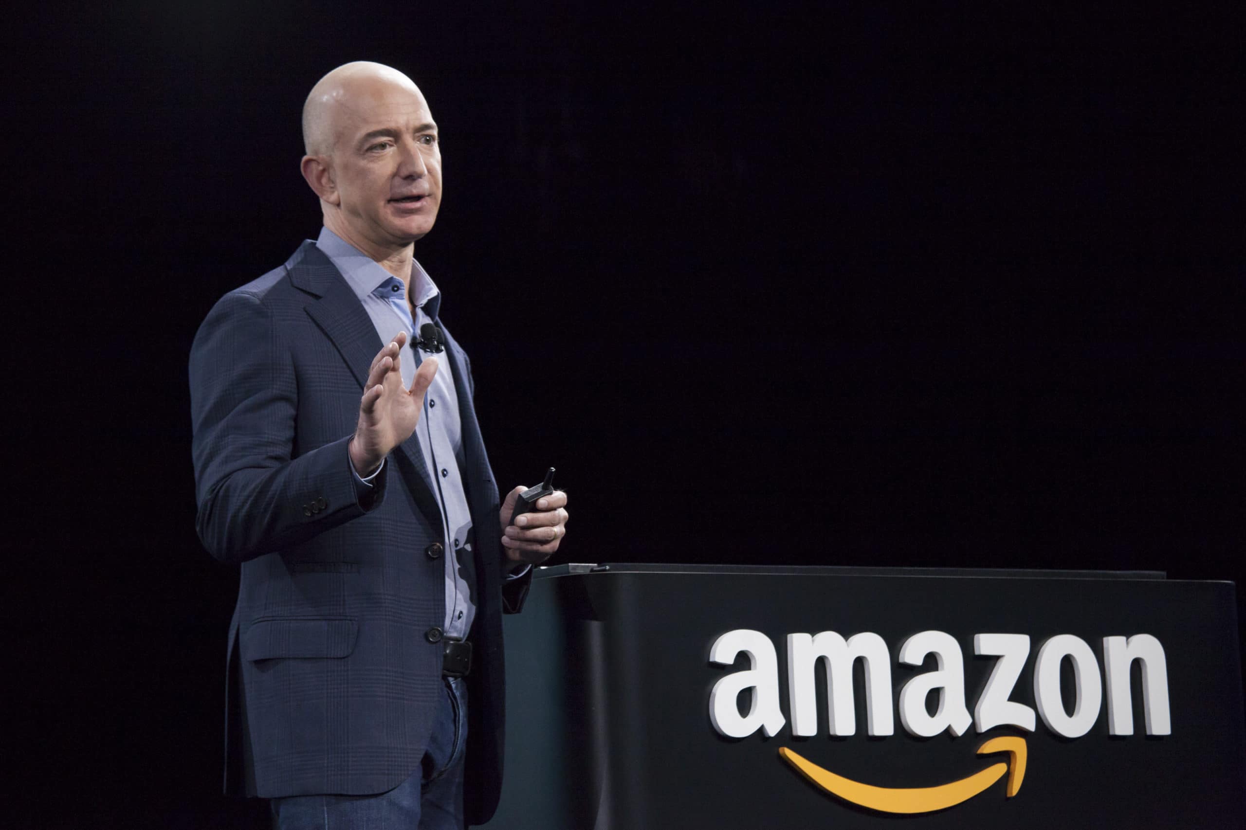 Amazon to Cut 16,000 More Jobs as AI Replaces Human Roles