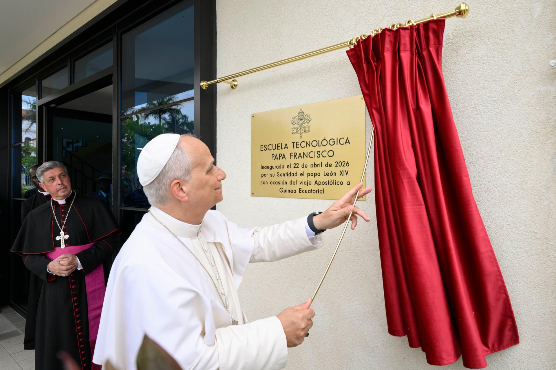 Pope Leo Visits Technology School Named After Pope Francis in Equatorial Guinea